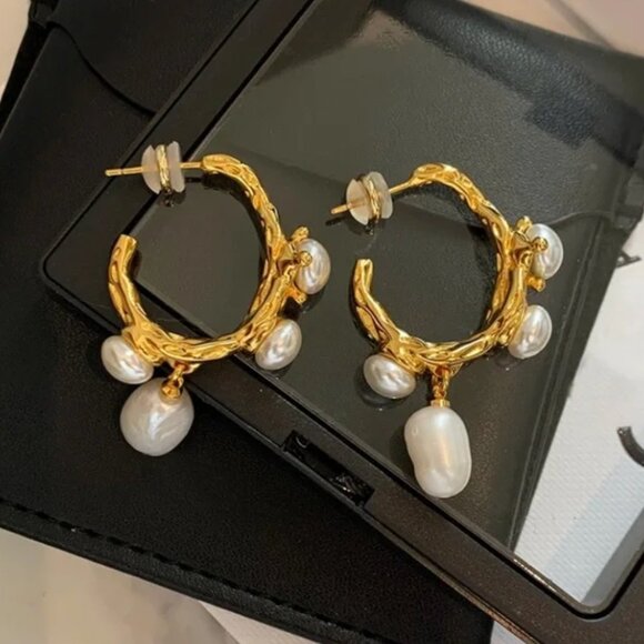 18k Gold Plated & Baroque Pearls Earrings - Picture 4 of 4